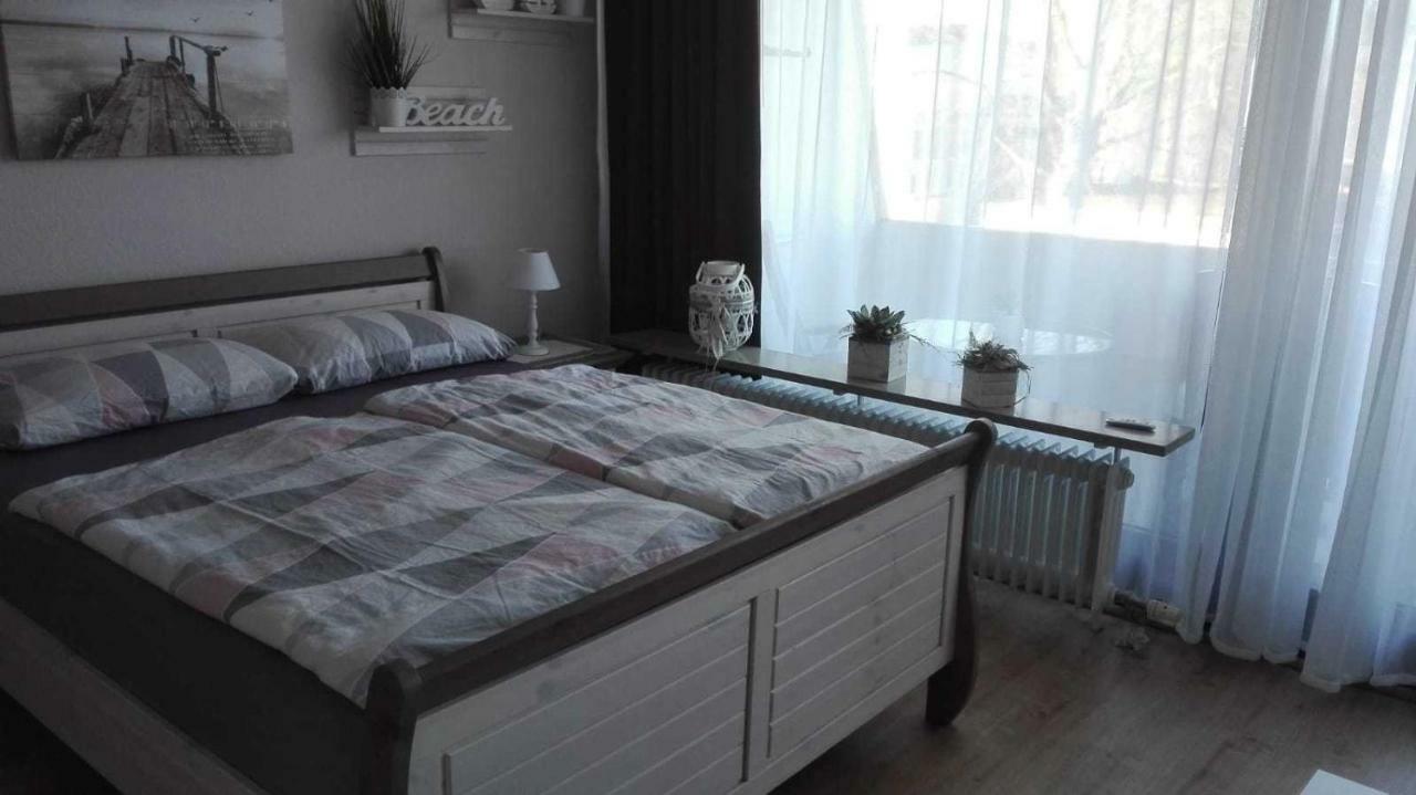 Fewo Steffens Schulstrasse شاربوتس المظهر الخارجي الصورة